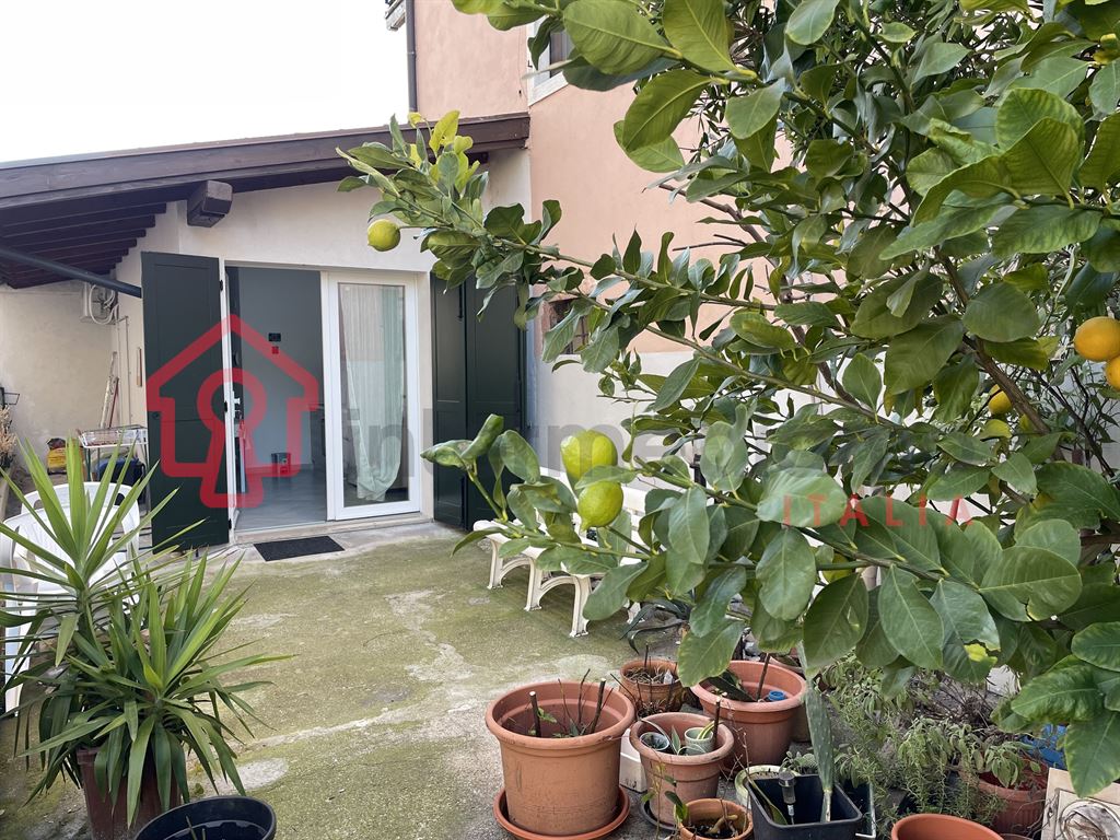 APPARTAMENTO DELIZIOSO - DA INVESTIMENTO - Appartamento Residenziale Arco